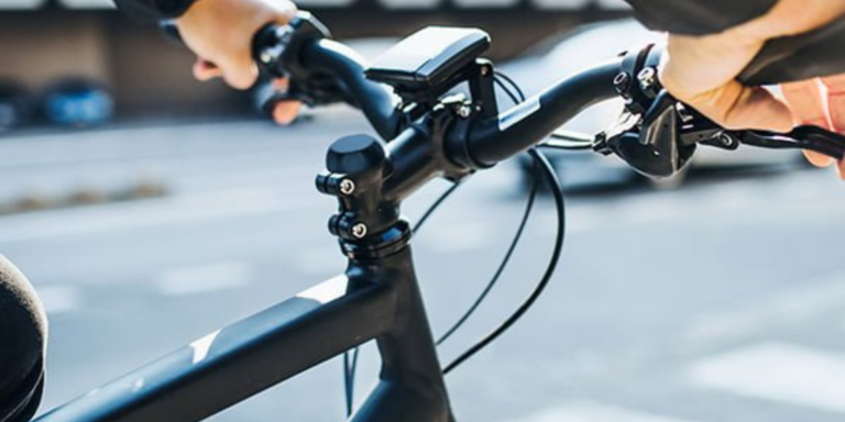 Comment choisir un traceur GPS vélo ? - Hoot Bike